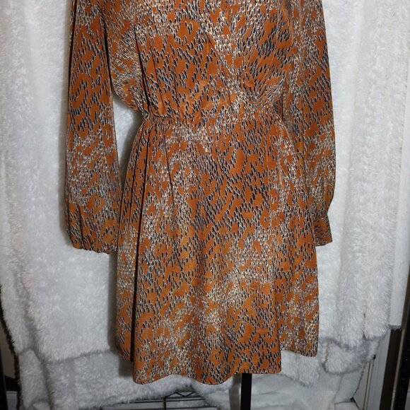 Esley brown dress size small wrap style - Picture 2 of 8